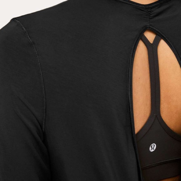 Lululemon Athletica Timeless Twist LS - Picture 6 of 8